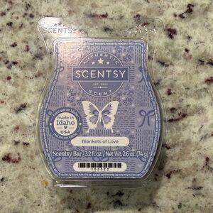 Scentsy Blankets of Love Scent Bar in Lavender